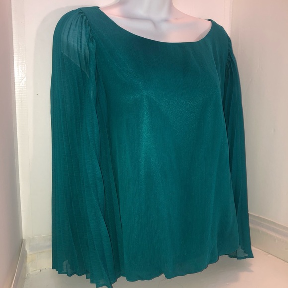 Alfani Accordion Winged Sleeve Woman’s Top - Picture 11 of 14